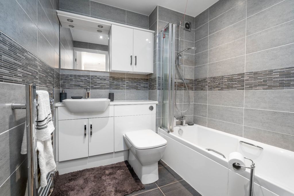 Property photo 2 of 12 Picture No. 09