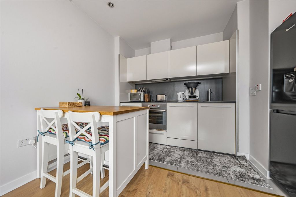 Property photo 3 of 12 Picture No. 12