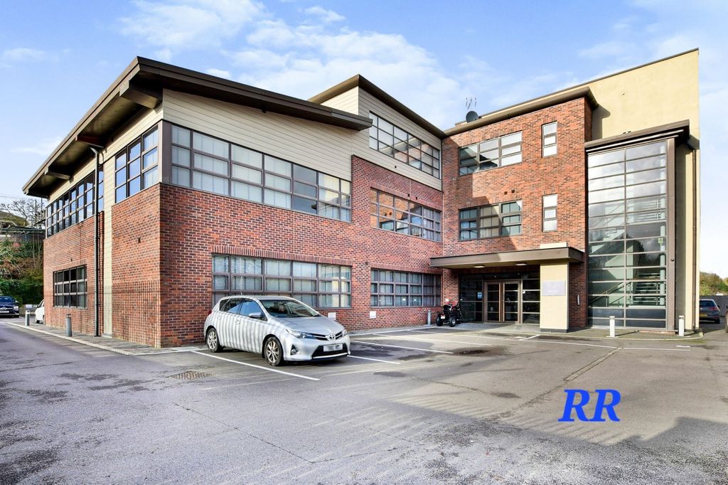 Property photo 1 of 12 Picture No. 05