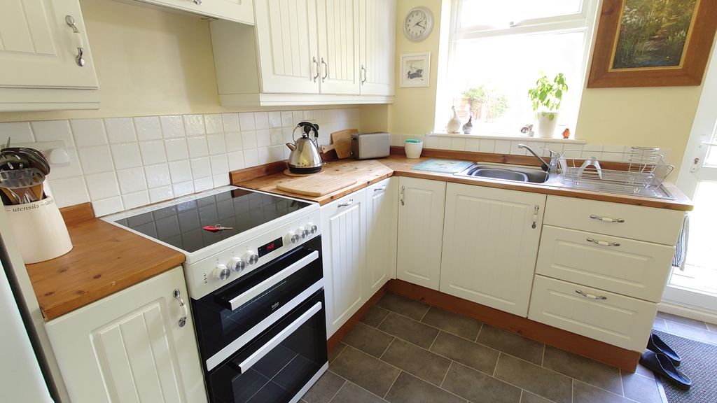 Property photo 3 of 7