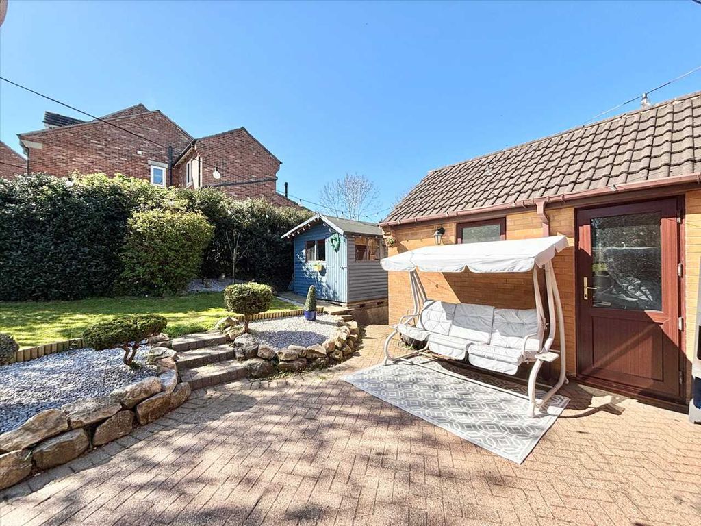 Property photo 3 of 29