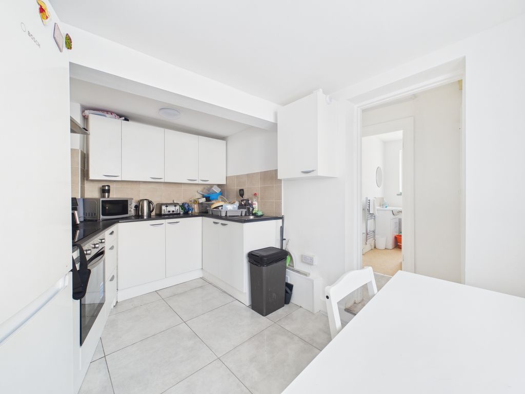 Property photo 1 of 5