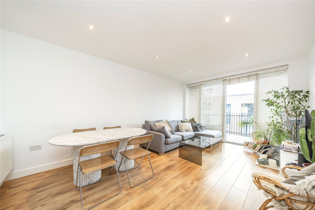 Property photo 2 of 13 Reception