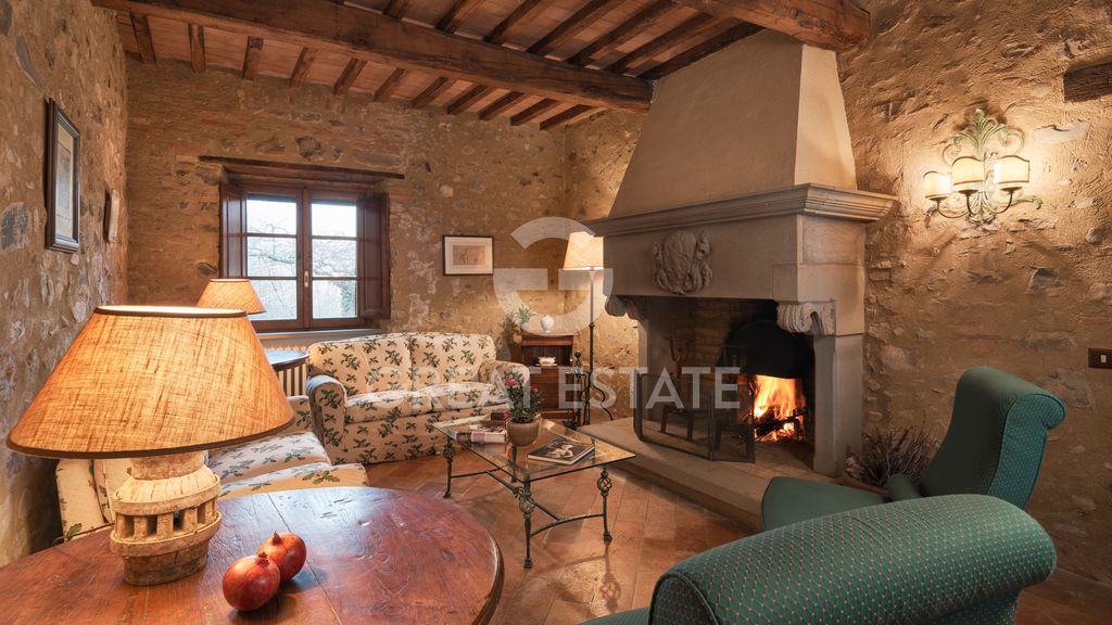 Property photo 2 of 46 Interiors