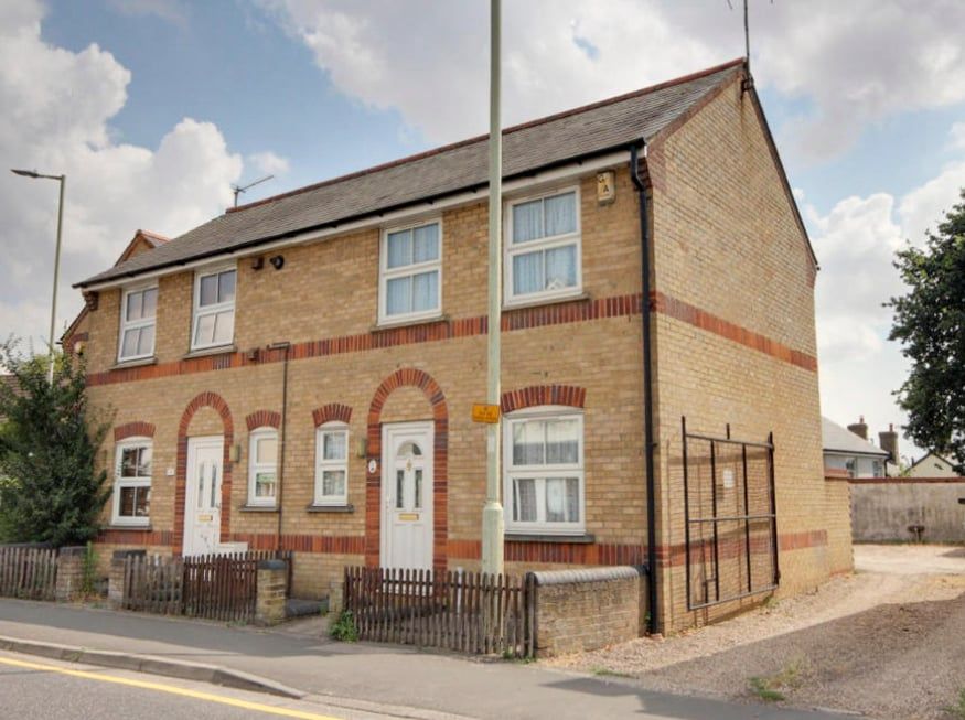 Property photo 1 of 9