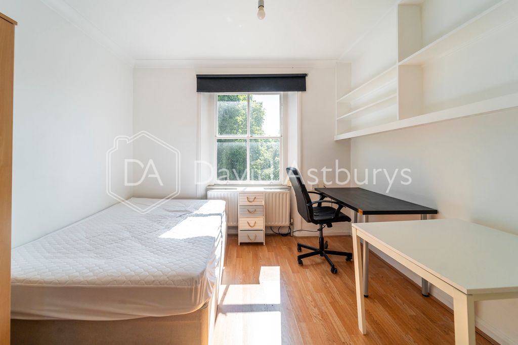 Property photo 3 of 8 Ndb06898