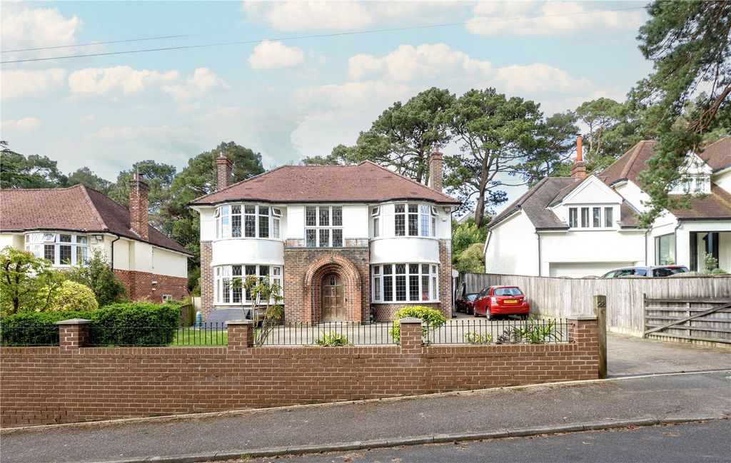 Property photo 1 of 23 Canford Cliffs Ave