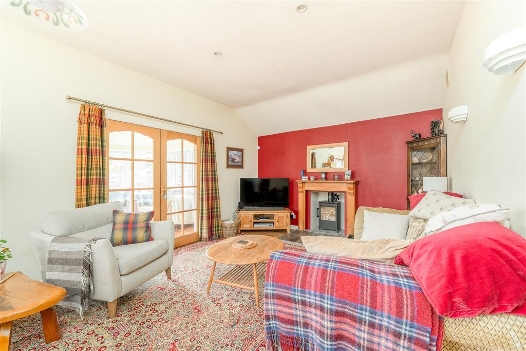 Property photo 3 of 29 An_Teallach-04.Jpg