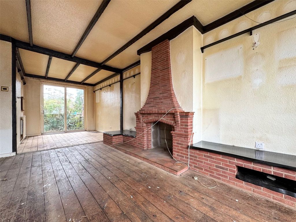 Property photo 2 of 9 Lounge