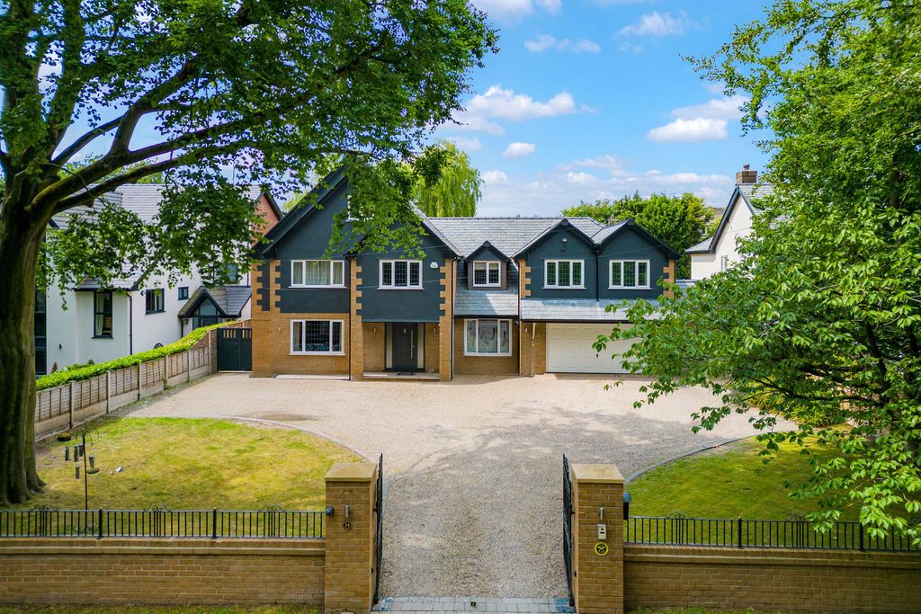 Property photo 1 of 47