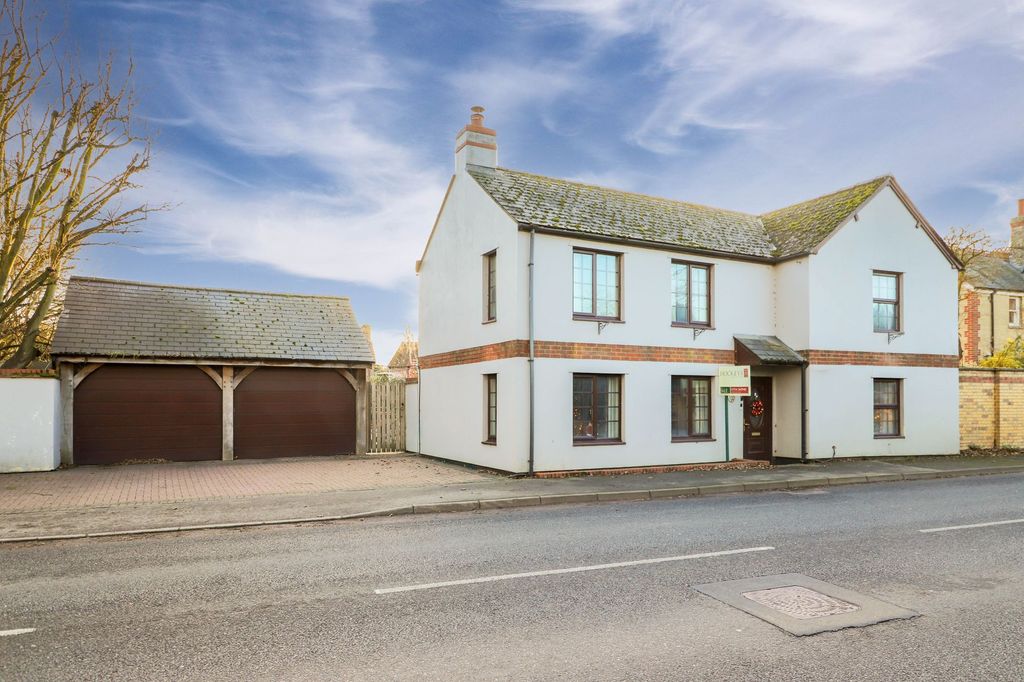 Property photo 1 of 23