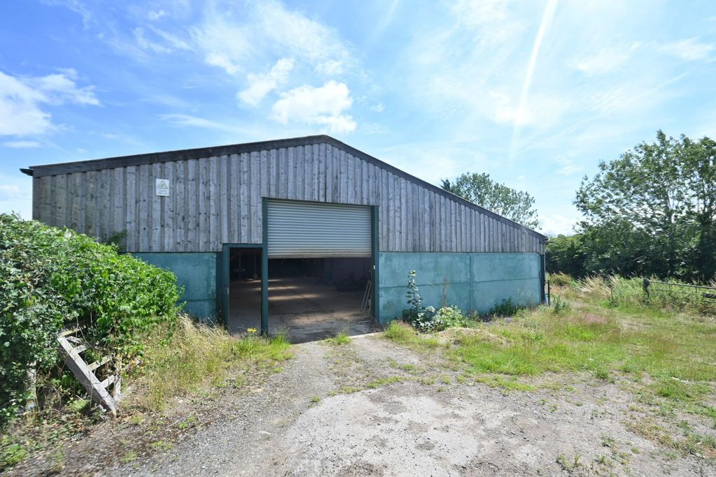 Property photo 1 of 5