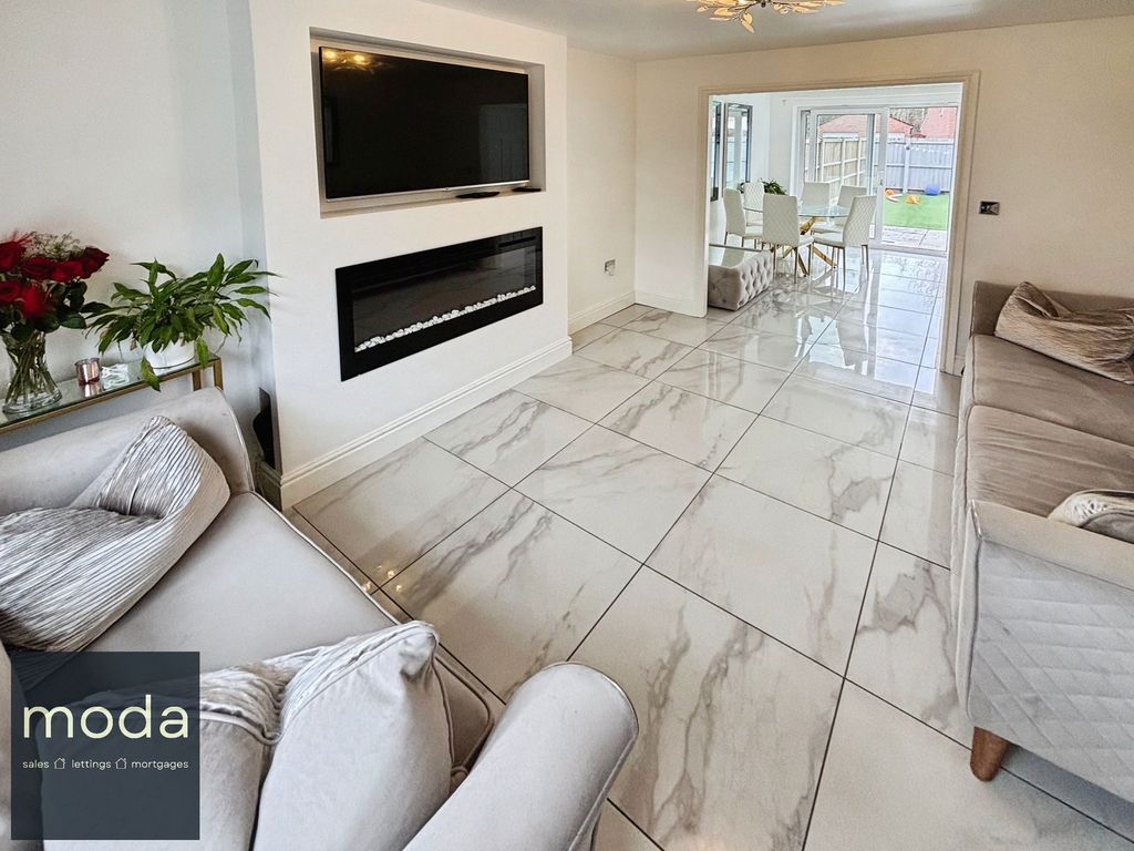 Property photo 2 of 26