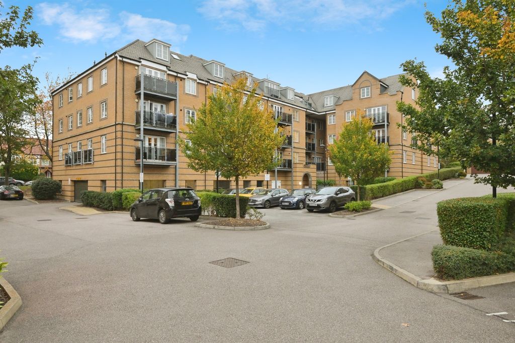 Property photo 1 of 14