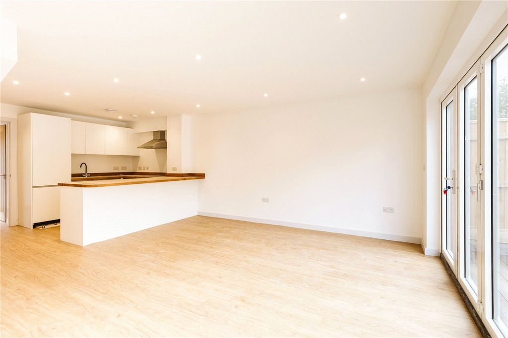 Property photo 1 of 12 Picture No. 06