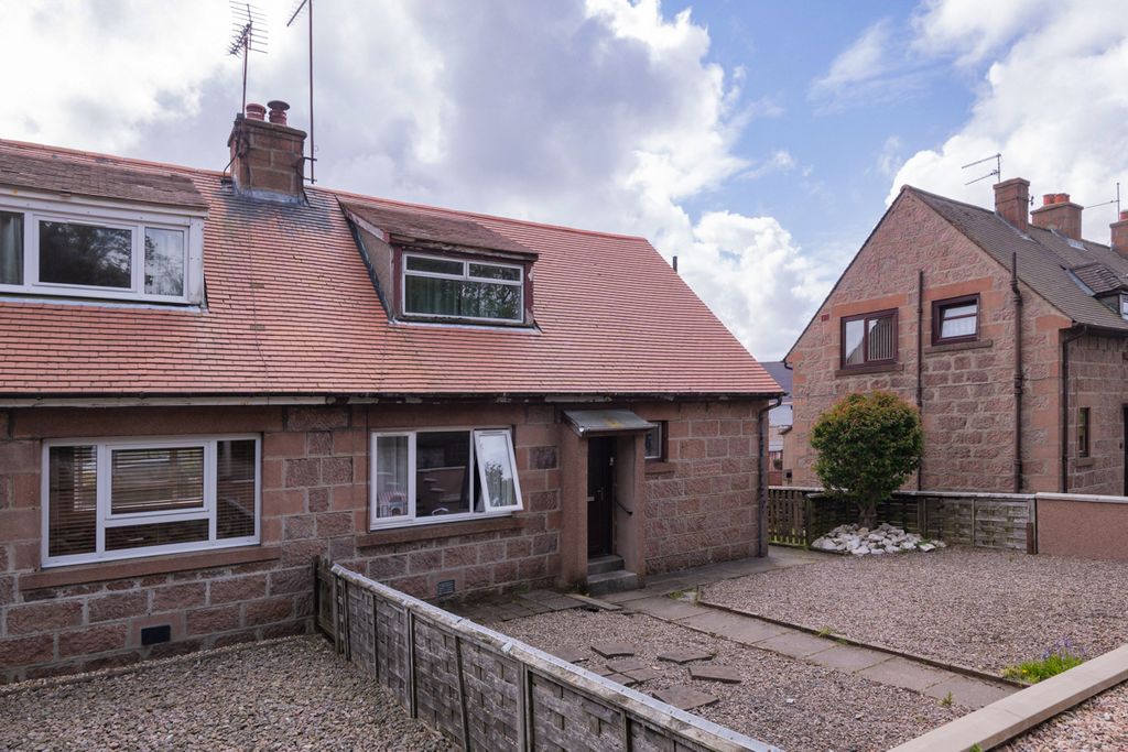Property photo 1 of 25