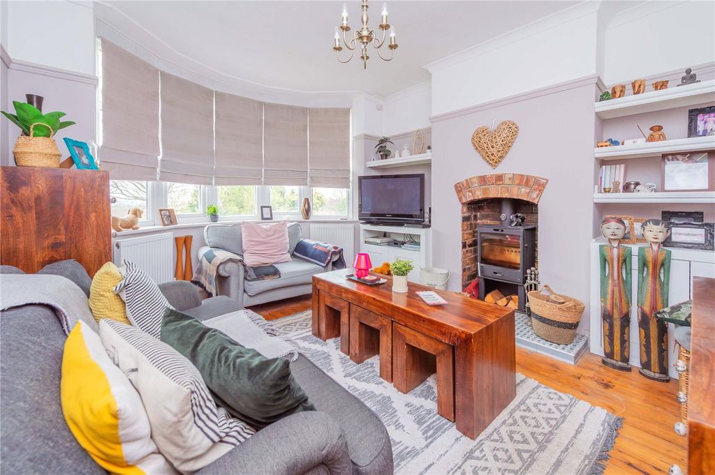 Property photo 2 of 55 Picture No. 18