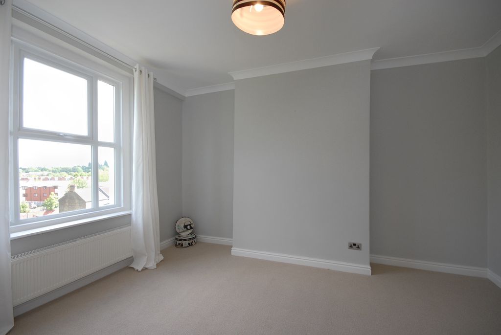 Property photo 3 of 8 Bedroom