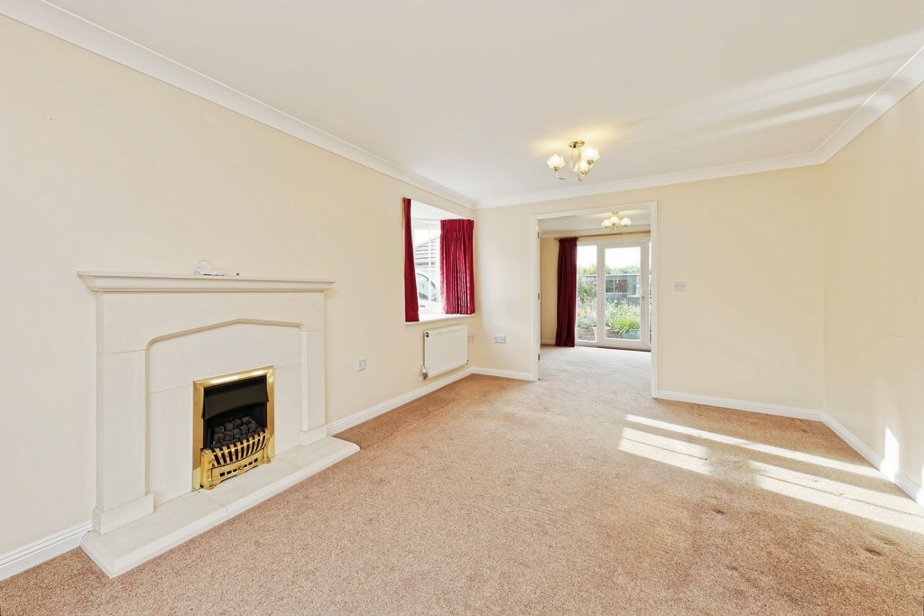 Property photo 2 of 18 Photo