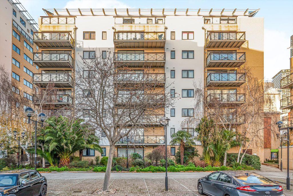 Property photo 2 of 15 Image