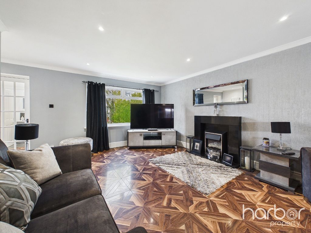 Property photo 3 of 24 4927005