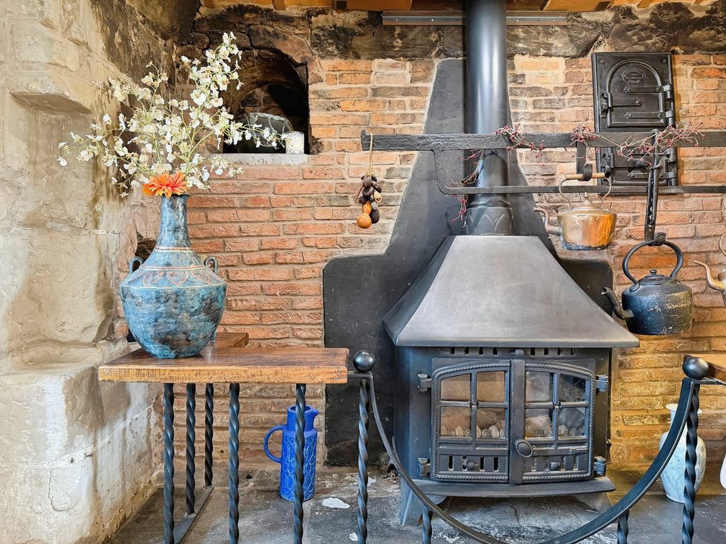 Property photo 3 of 8