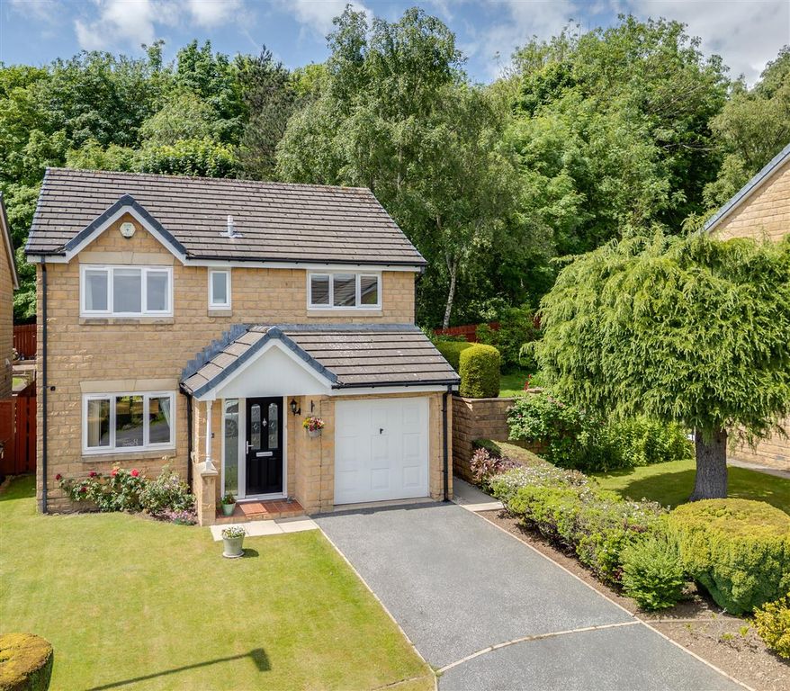 Property photo 1 of 34 19 Sunningdale Croft-31.Jpg