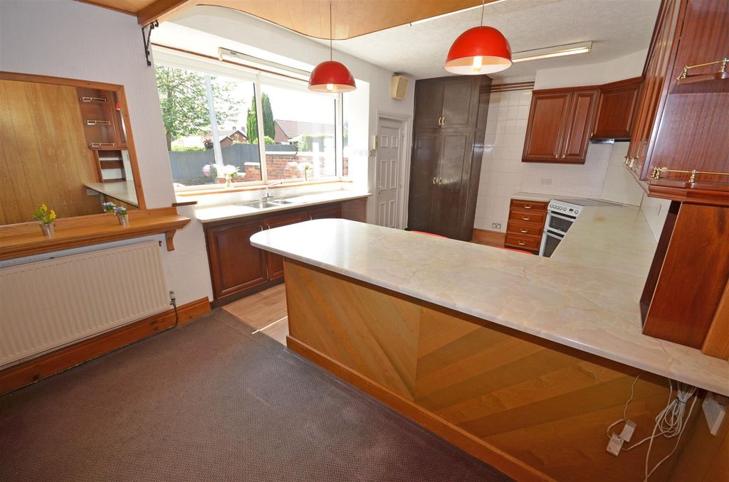 Property photo 3 of 40 01B.Jpg