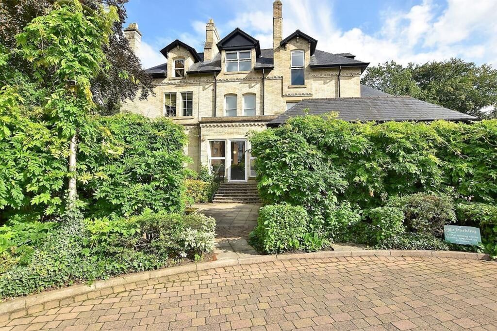 Property photo 1 of 23 Front