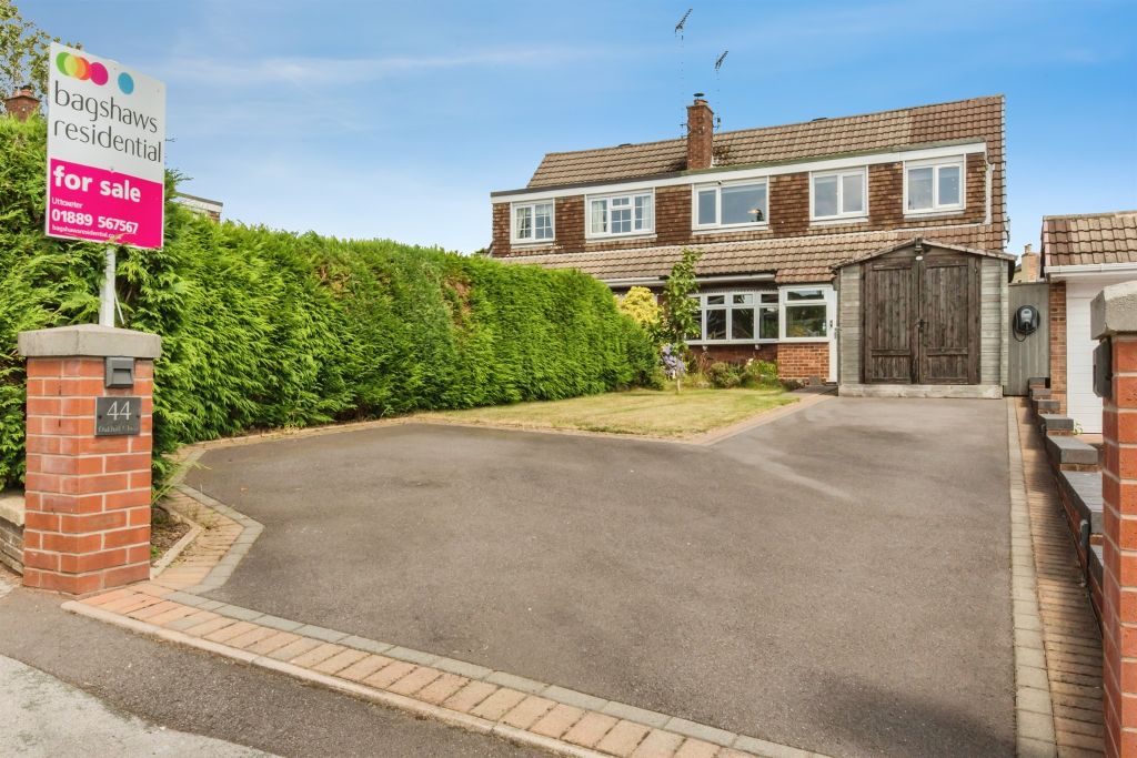 Property photo 1 of 20 Entrance Porch: