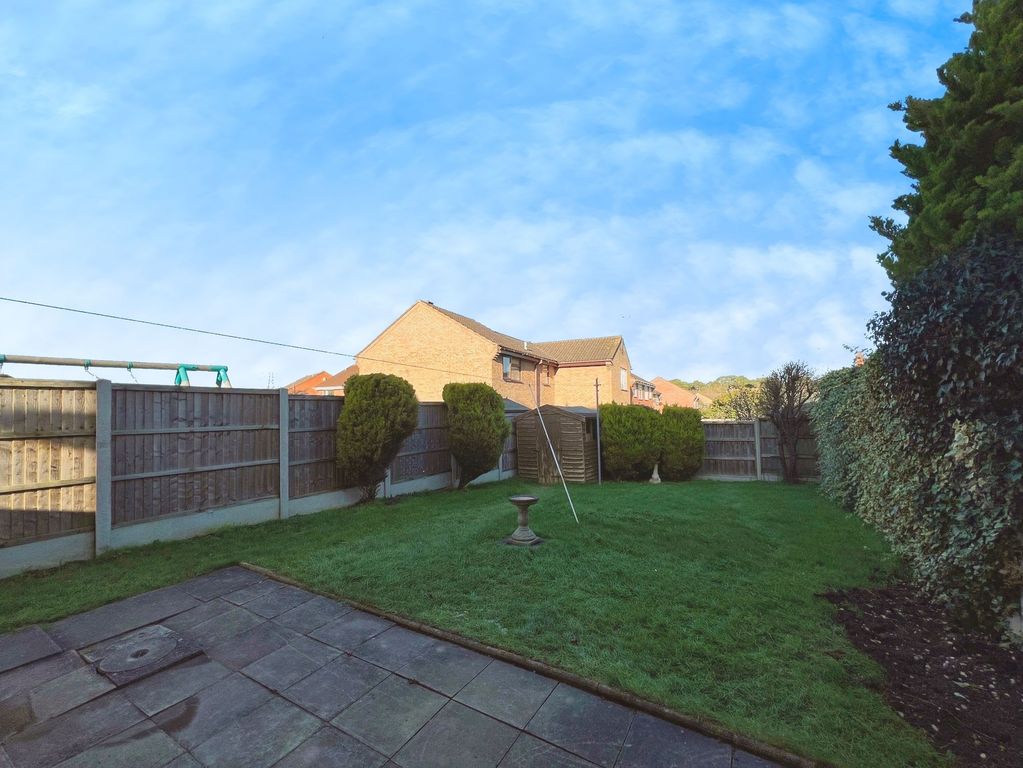 Property photo 2 of 12