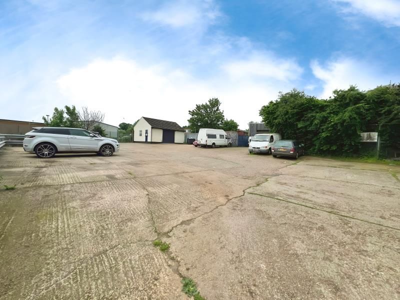 Property photo 3 of 5