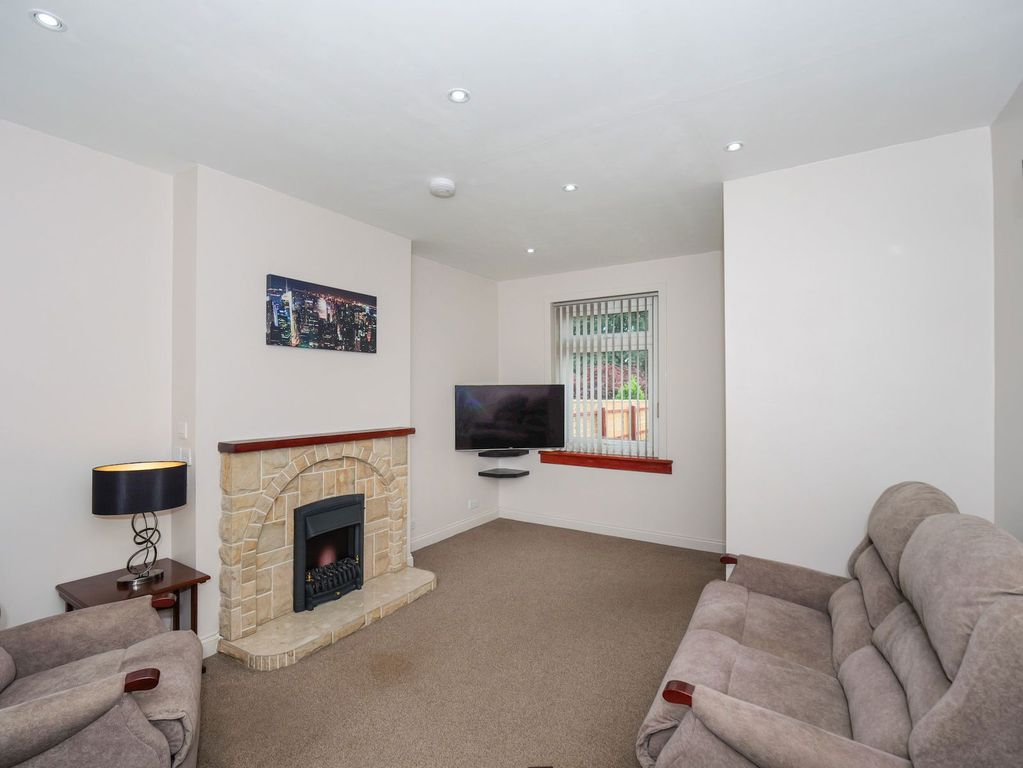 Property photo 2 of 25