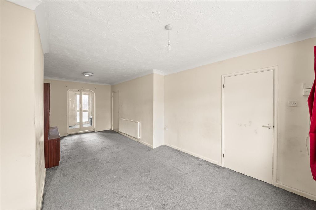 Property photo 3 of 20 2