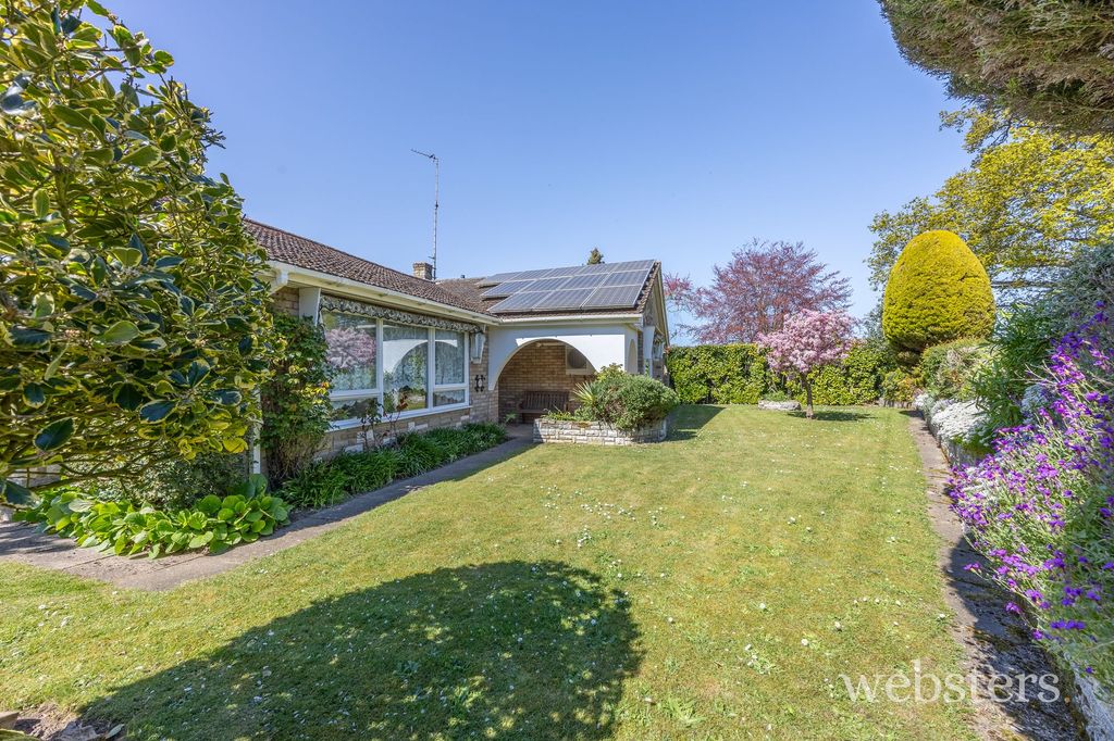 Property photo 3 of 27