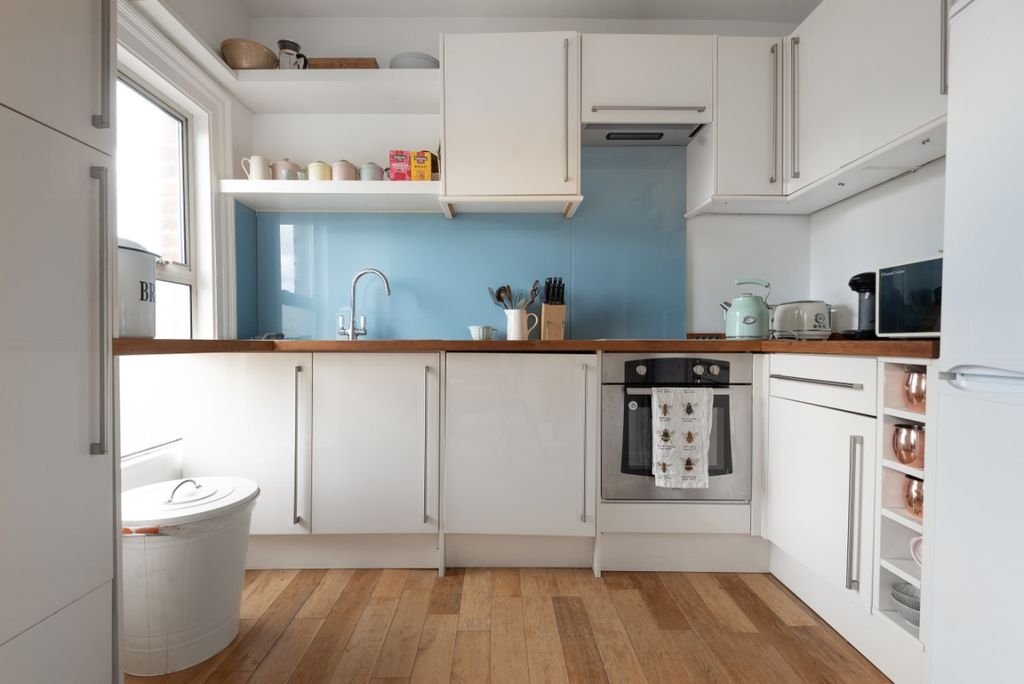 Property photo 3 of 7 820281 (3)