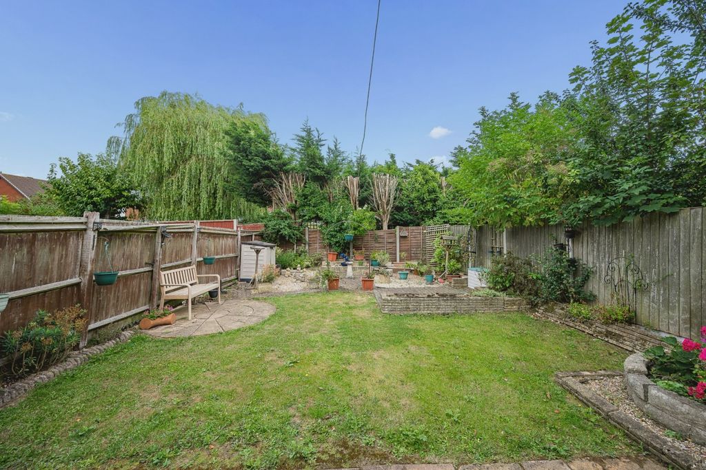 Property photo 2 of 17 5303016
