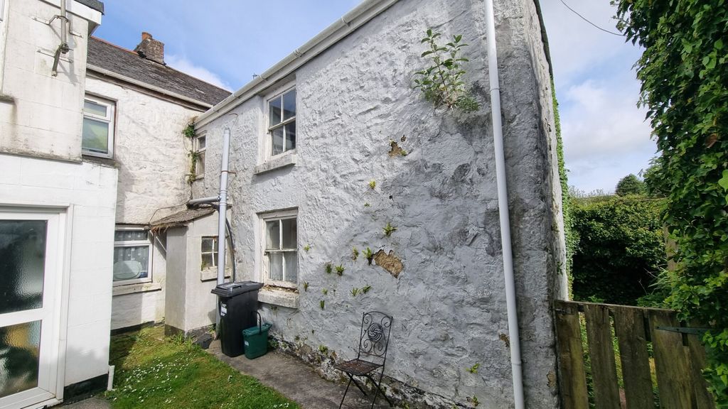 Property photo 3 of 13