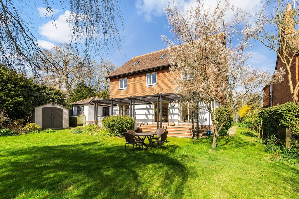 Property photo 1 of 23