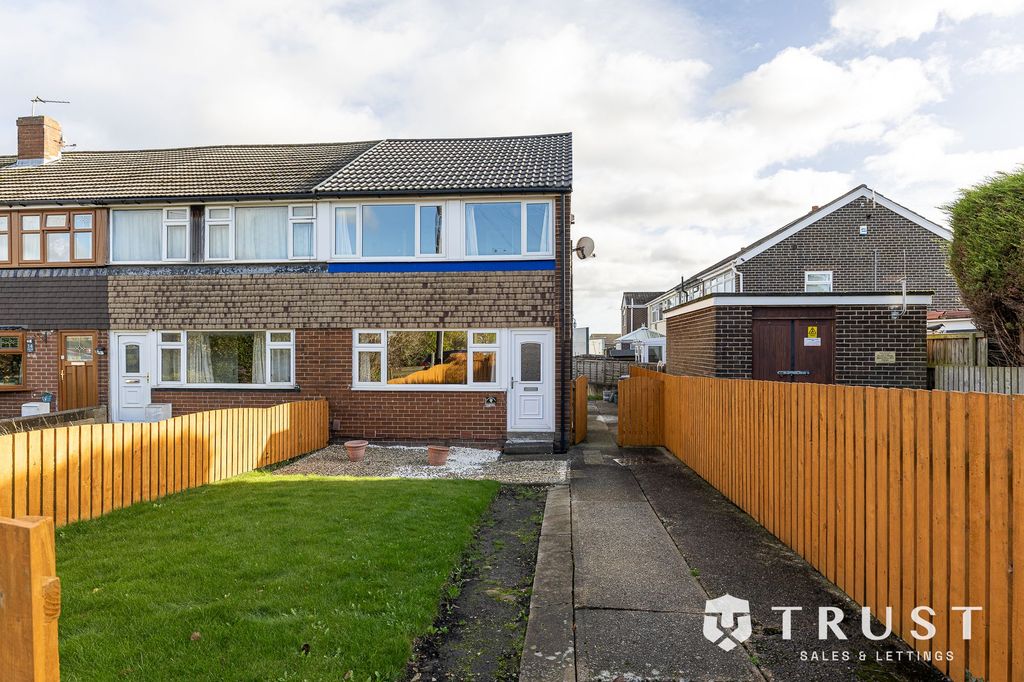 Property photo 1 of 21