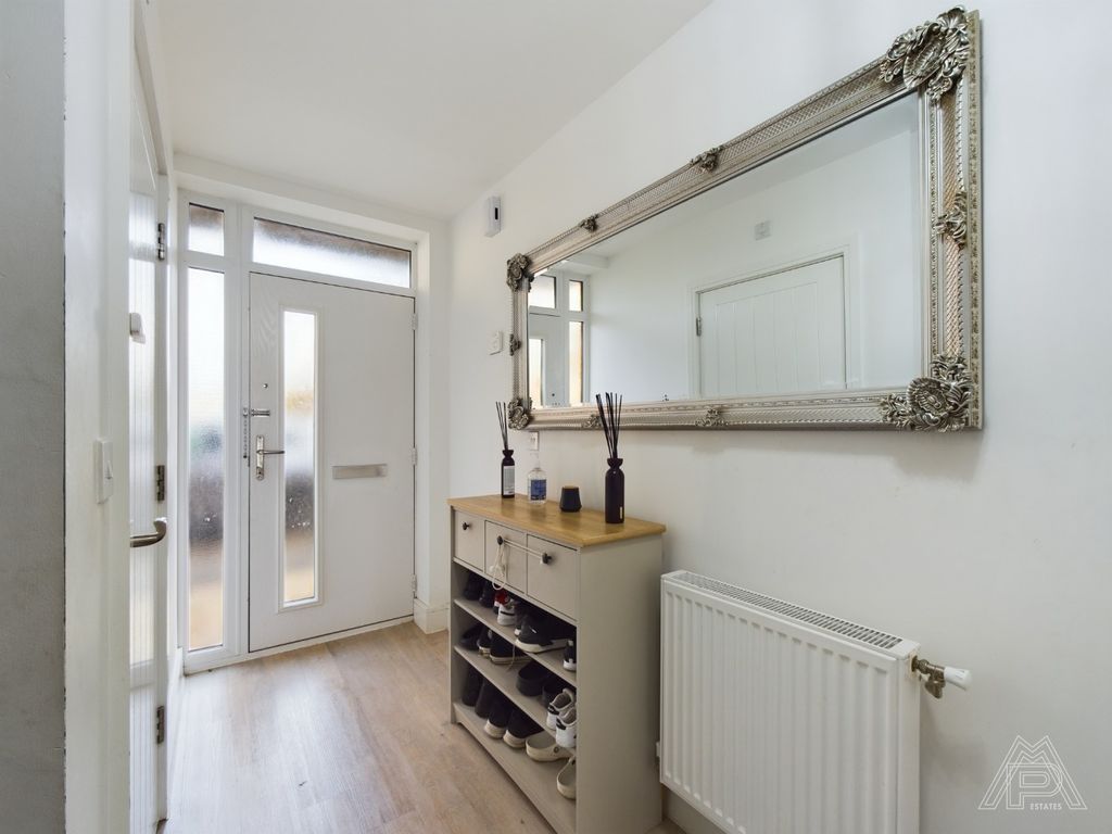 Property photo 2 of 23 3621996
