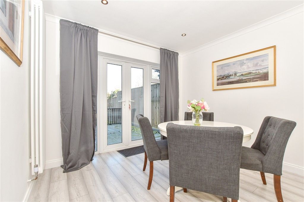 Property photo 1 of 21 Dining Room