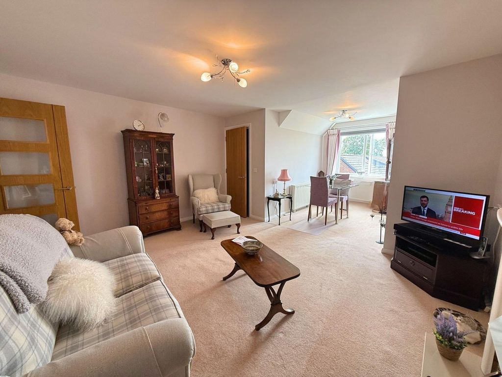 Property photo 3 of 24