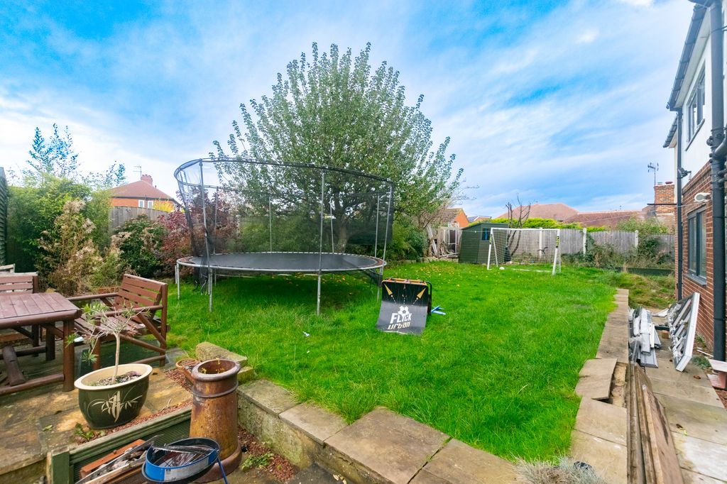 Property photo 2 of 22 Outside2