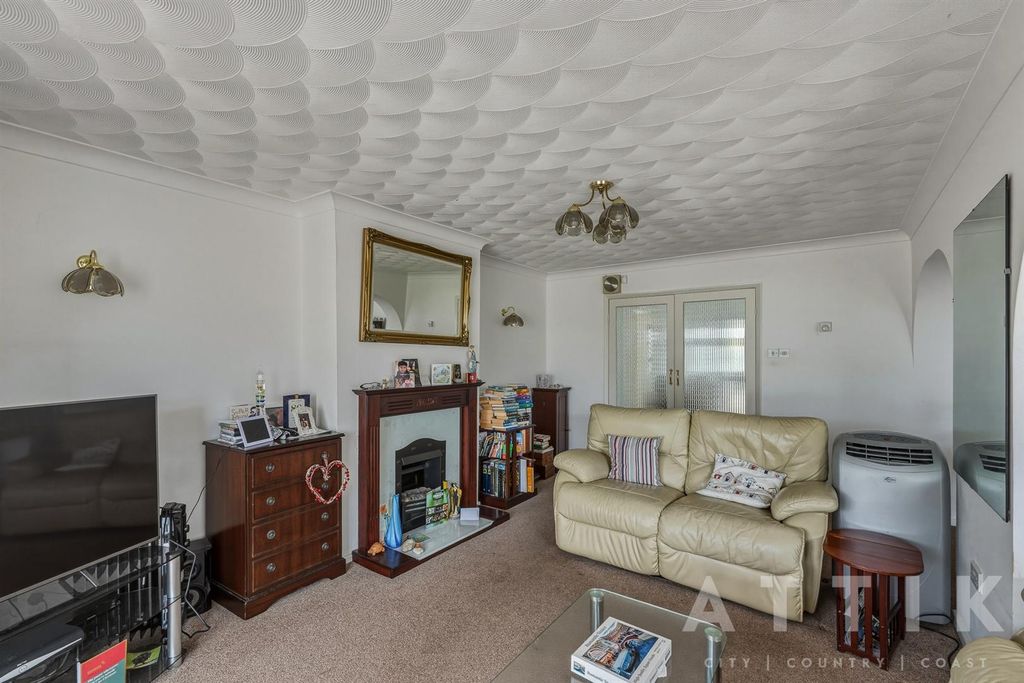 Additional image 13 of 3 bed detached bungalow for salePark Walk, Holton, Halesworth IP19