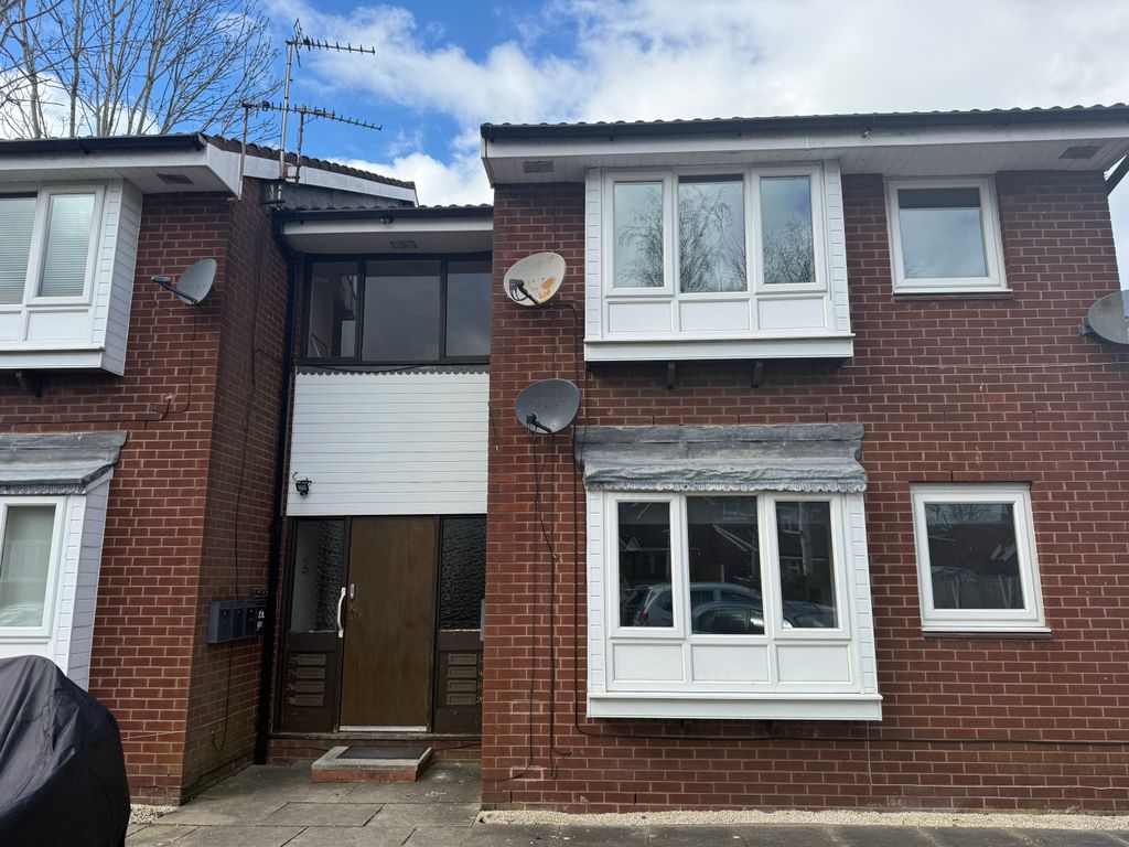 Property photo 1 of 1
