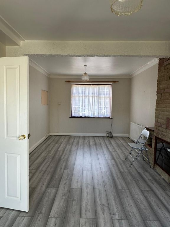 Property photo 1 of 1