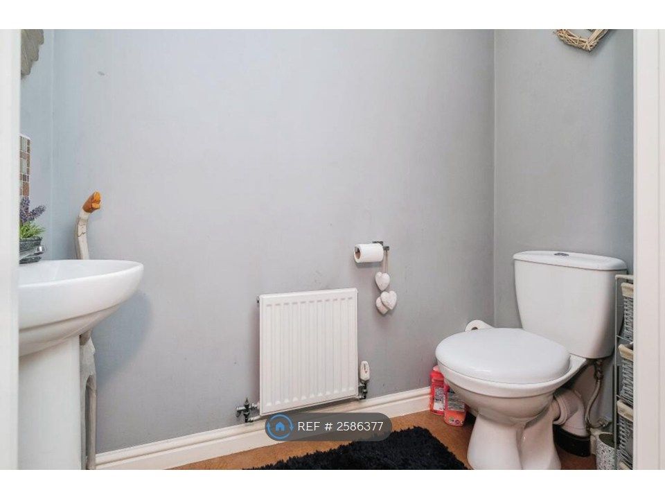 Property photo 3 of 14