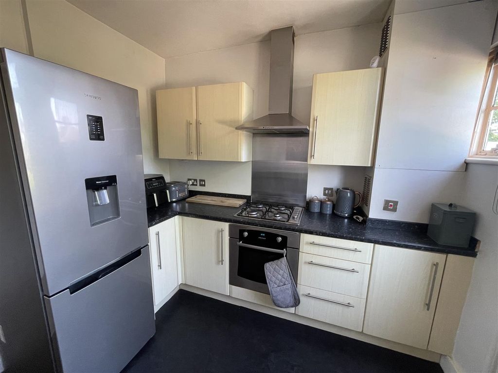 Property photo 2 of 7 Kitchen 1.Jpg