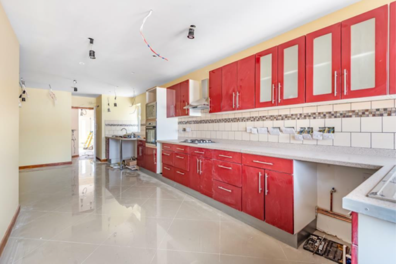 Property photo 3 of 9